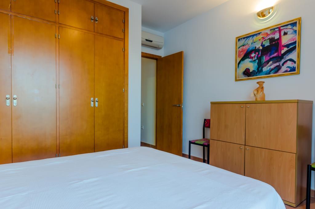 Apartamentos Mas Conil Conil De La Frontera Room photo